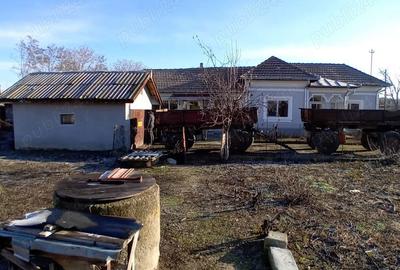 Casă cu 4 camere în Mârzănești - 4