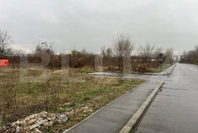 Teren de 473 mp, în Central - 5