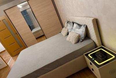 Garsonieră decomandată, mobilată în Vitan Mall