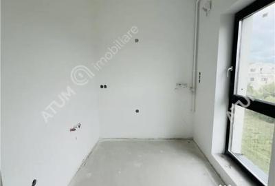 Apartament cu 2 camere decomandat în Vasile Aaron - 9