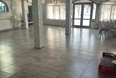 Spațiu comercial, de 200 mp, în Central - 1