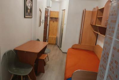 Apartament cu 2 camere nedecomandat în Central