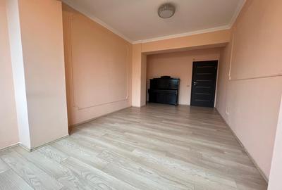 880€-Ferdinand, 98mp, centrala - 8