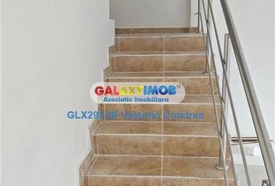 Casă cu 5 camere cu Teren 150 Mp în Progresul - 5