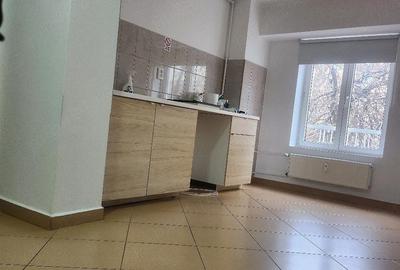Apartament cu 2 camere semidecomandat în Calea Călărașilor - 7