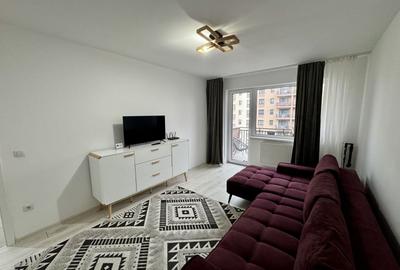 Apartament cu 2 camere decomandat, mobilat în Tractorul