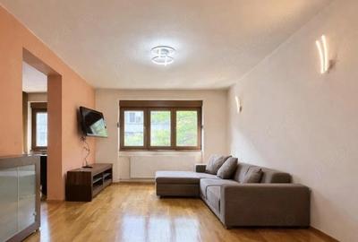 Apartament cu 4 camere decomandat în Medicină