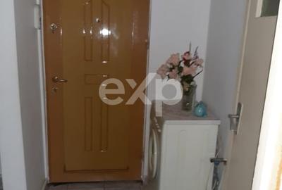 Apartament cu 2 camere decomandat în Negru Vodă - 11