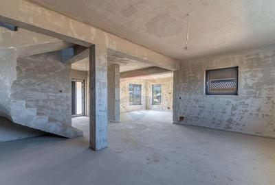 Casă cu 4 camere cu Teren 755 Mp în Jucu
