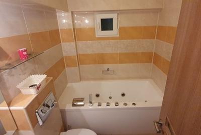 Apartament 3 camere mobilat complect lux zona centrala - 7
