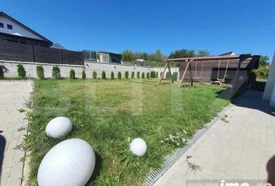 Casă cu 4 camere cu Teren 1500 Mp în Central