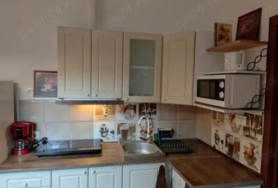 Casă cu 4 camere cu Teren 260 Mp în Central