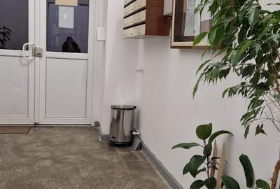 Apartament cu 3 camere decomandat în Aviației - 8