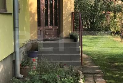 Casă cu 5 camere cu Teren 600 Mp în Central
