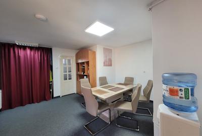 Apartament cu 3 camere semidecomandat în Central - 7