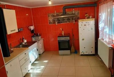 Casă cu 3 camere cu Teren 266 Mp în Unirii - 10