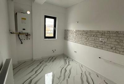 Garsonieră decomandată în Bucium - 3