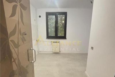 Apartament cu 3 camere decomandat în Berceni - 1