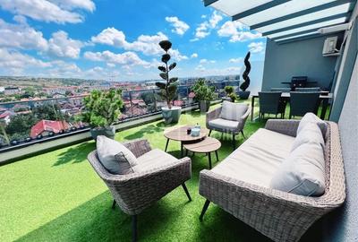 Apartament cu 3 camere semidecomandat, mobilat în Iris