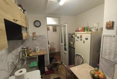 Apartament cu 2 camere semidecomandat în Aradului