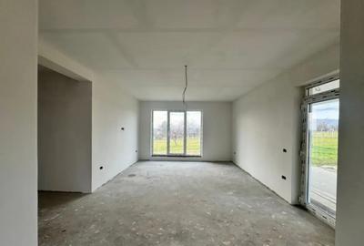 Casă cu 4 camere cu Teren 812 Mp în Satu Nou de Jos - 4