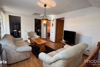 Casă cu 4 camere cu Teren 370 Mp în Central - 11