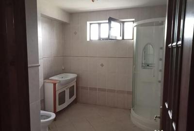 Casă cu 4 camere cu Teren 500 Mp în Bd. Coșbuc - 6