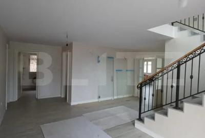 Casă cu 5 camere cu Teren 1590 Mp în Luna - 16