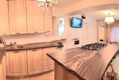 Casă individuală cu 8 camere cu Canalizare în Unirii - 8