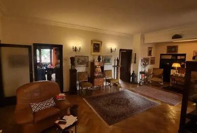 Apartament cu 5 camere semidecomandat, mobilat în Central - 11