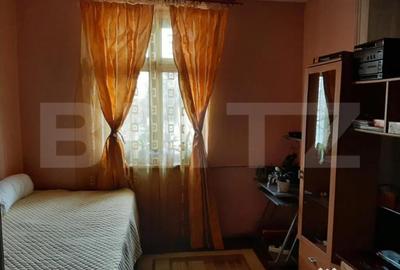 Casă cu 10 camere cu Teren 355 Mp în Democrației - 5