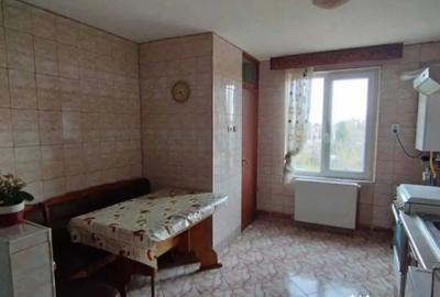 Apartament cu 2 camere decomandat în Astra - 2