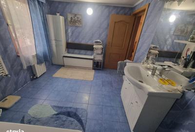 Casă cu 4 camere în Est - 9