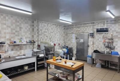 Spațiu comercial, de 200 mp, în Central - 5