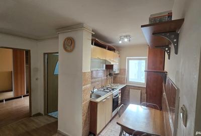 De vanzare Apartament 2 camere decomandat - 2