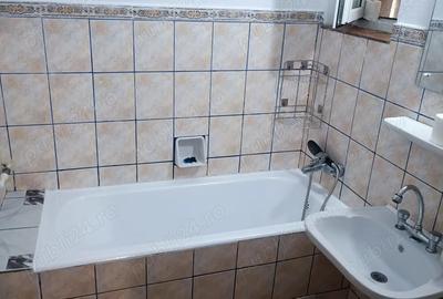 Inchiriez pe termen lung apartament cu 2 camere, zona Traian - 8