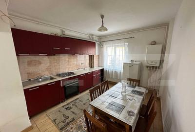 Apartament de vanzare, cu 2 camere, 42 mp, zona Decebal - 5