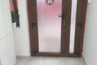 Casă cu Teren 1192 Mp în Central - 2