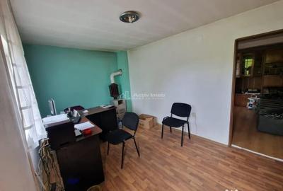 Casă cu 2 camere cu Teren 3924 Mp în Central - 8