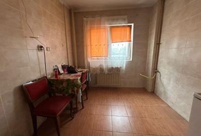 B-dul Ghencea str. Costantin Titel Petrescu nr 3, aproape de parc,metrou - 4