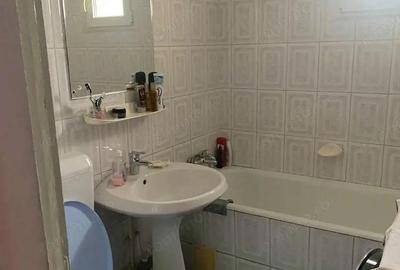 Vanzare apartament 3 camere-Titan, bloc 1980, 2 bai - 2