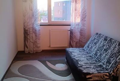 Apartament cu 3 camere decomandat în Central - 2