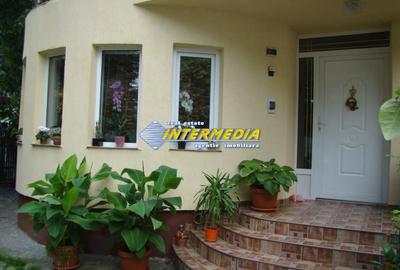 Casă individuală cu 7 camere cu Canalizare în Cetate - 9