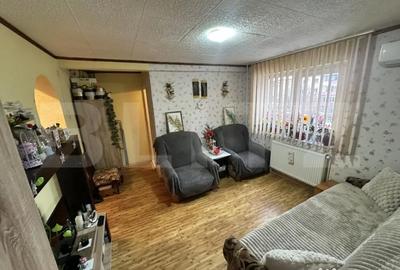 Apartament cu 3 camere semidecomandat în Gojdu - 2