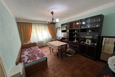 Apartament cu 2 camere decomandat, mobilat în Central