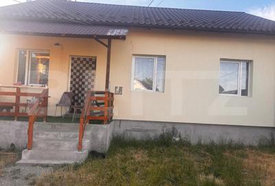 Casă cu 3 camere cu Teren 1200 Mp în Central - 2