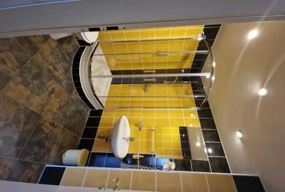 Spațiu comercial, de 400 mp, în Girocului - 15