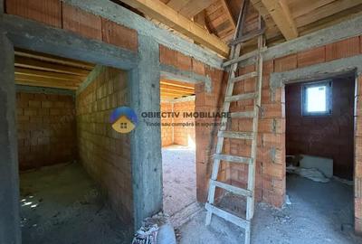 Casă cu 3 camere cu Teren 1400 Mp în Ciritei - 4