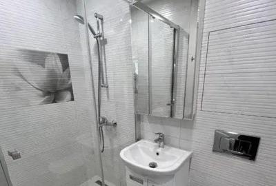 Apartament cu 2 camere decomandat în Complex Studențesc
