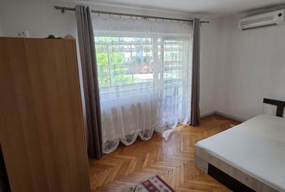 Apartament cu 3 camere decomandat în Bucovina - 4